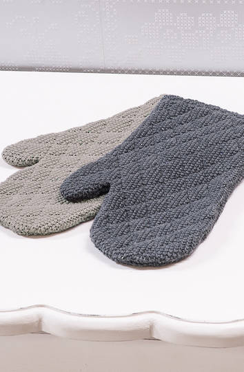Bianca Lorenne - Manique Oven Mitts