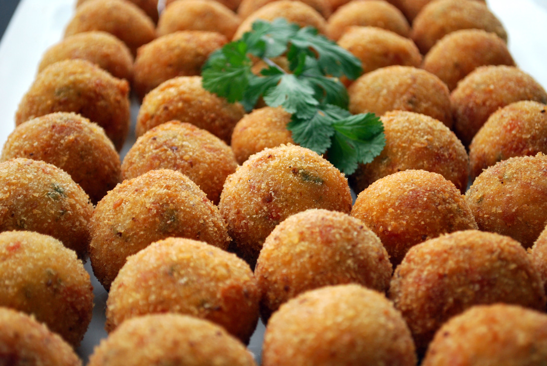 Risotto Balls with aioli dipping sauce image 0