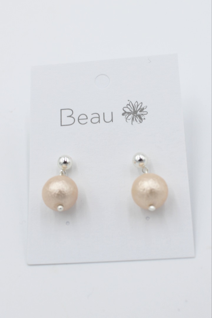 Peach Pearl Earrings image 0