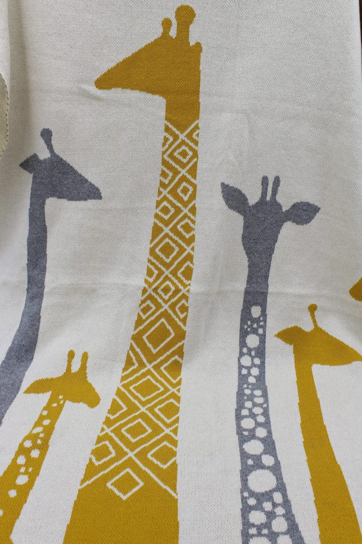 Giraffe Cotton Blanket image 0