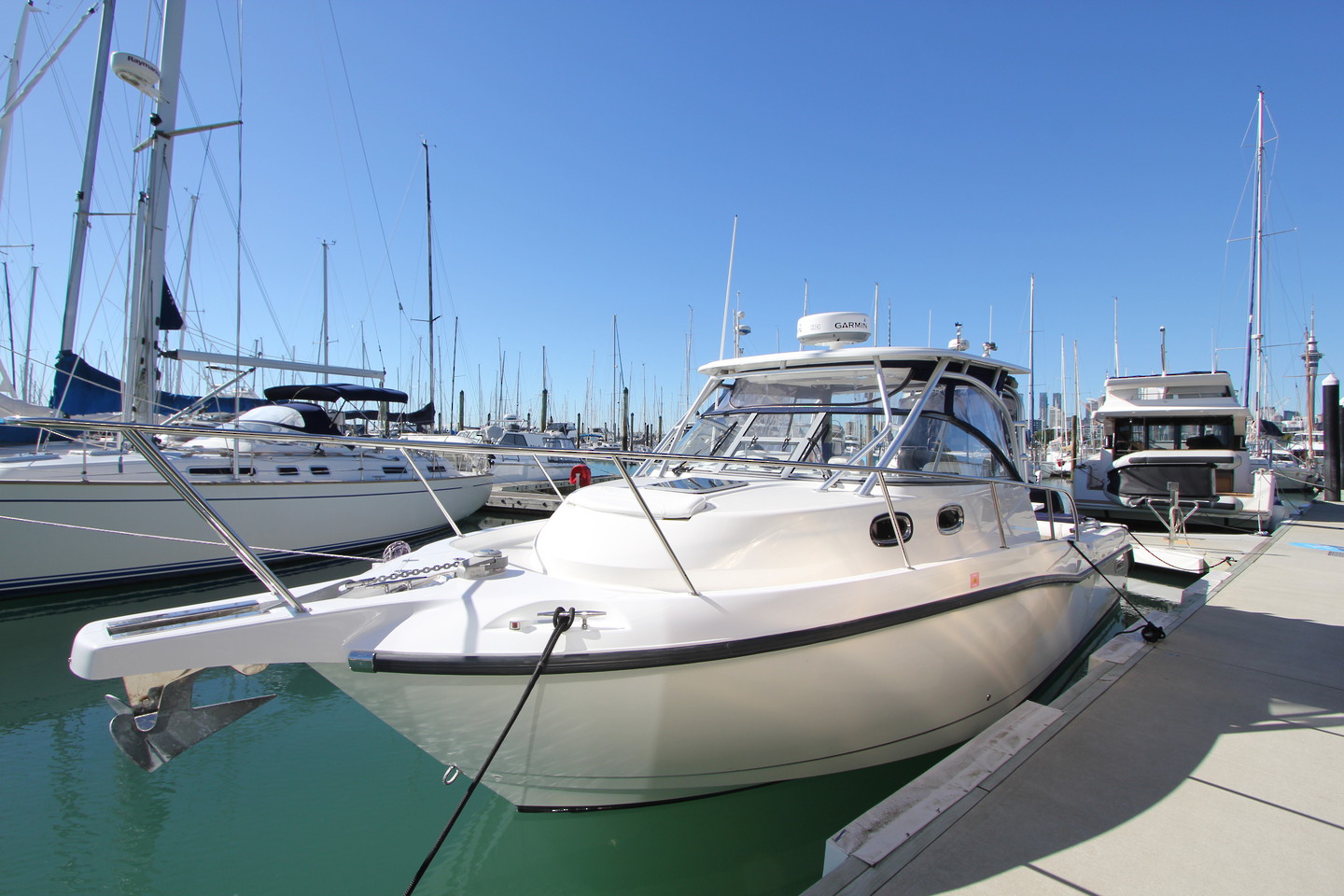 2011 Boston Whaler 305 Conquest image 2