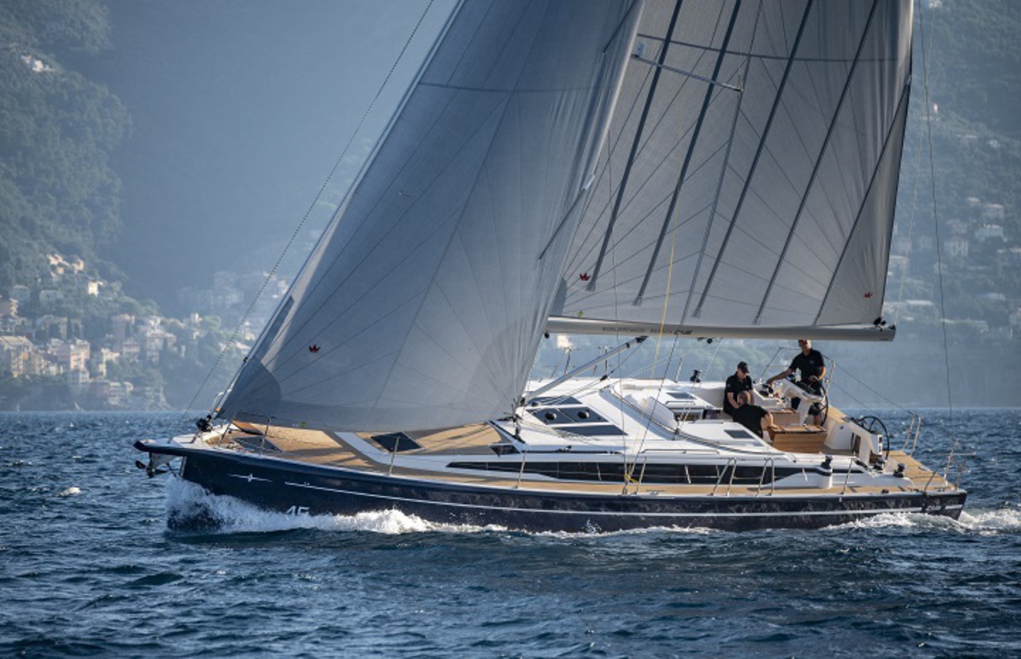 Bavaria C46 image 8