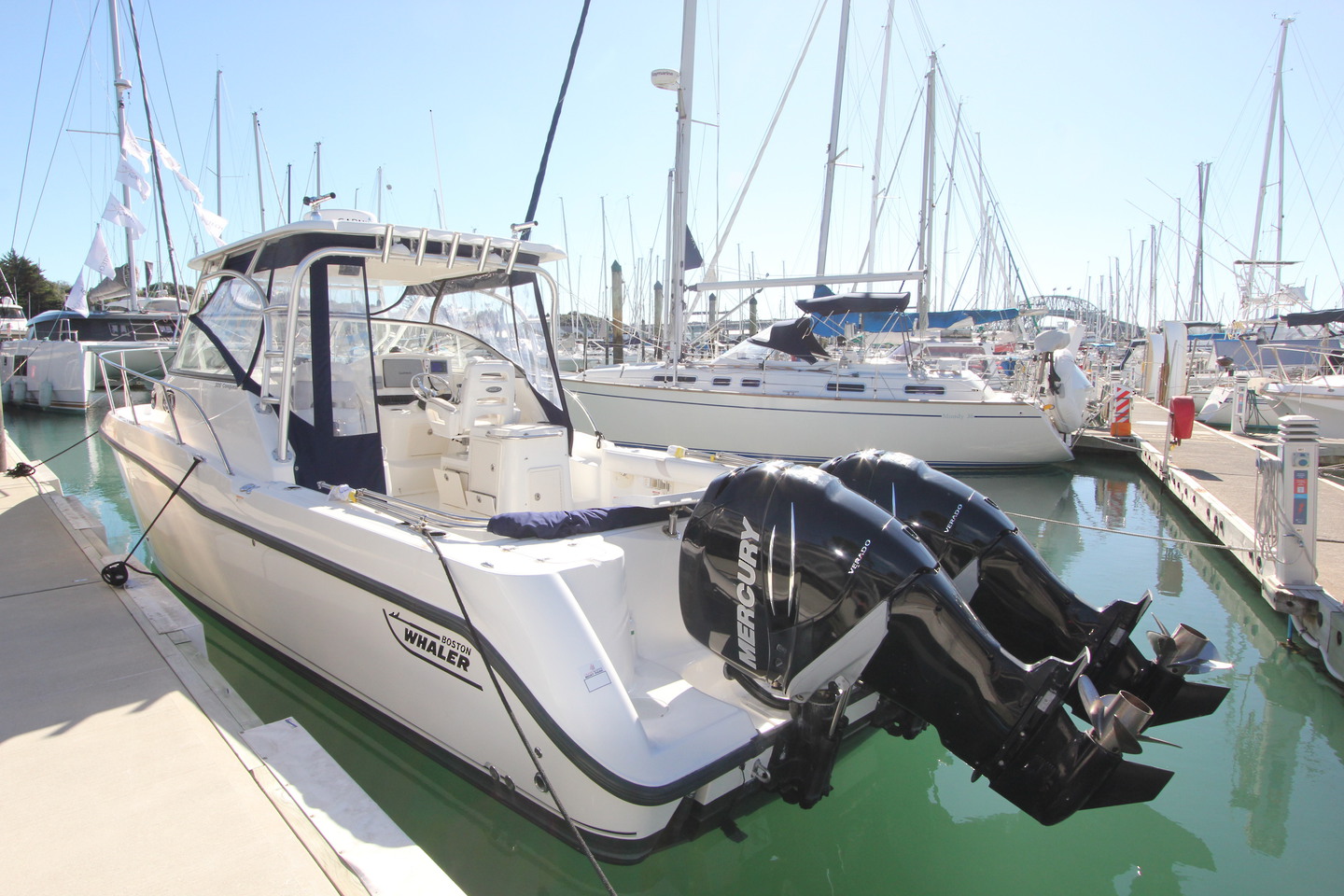 2011 Boston Whaler 305 Conquest image 7