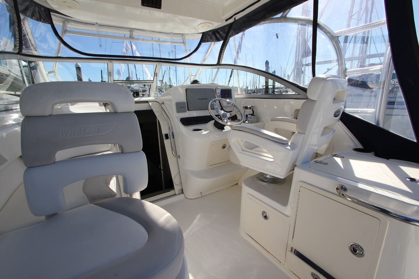 2011 Boston Whaler 305 Conquest image 13