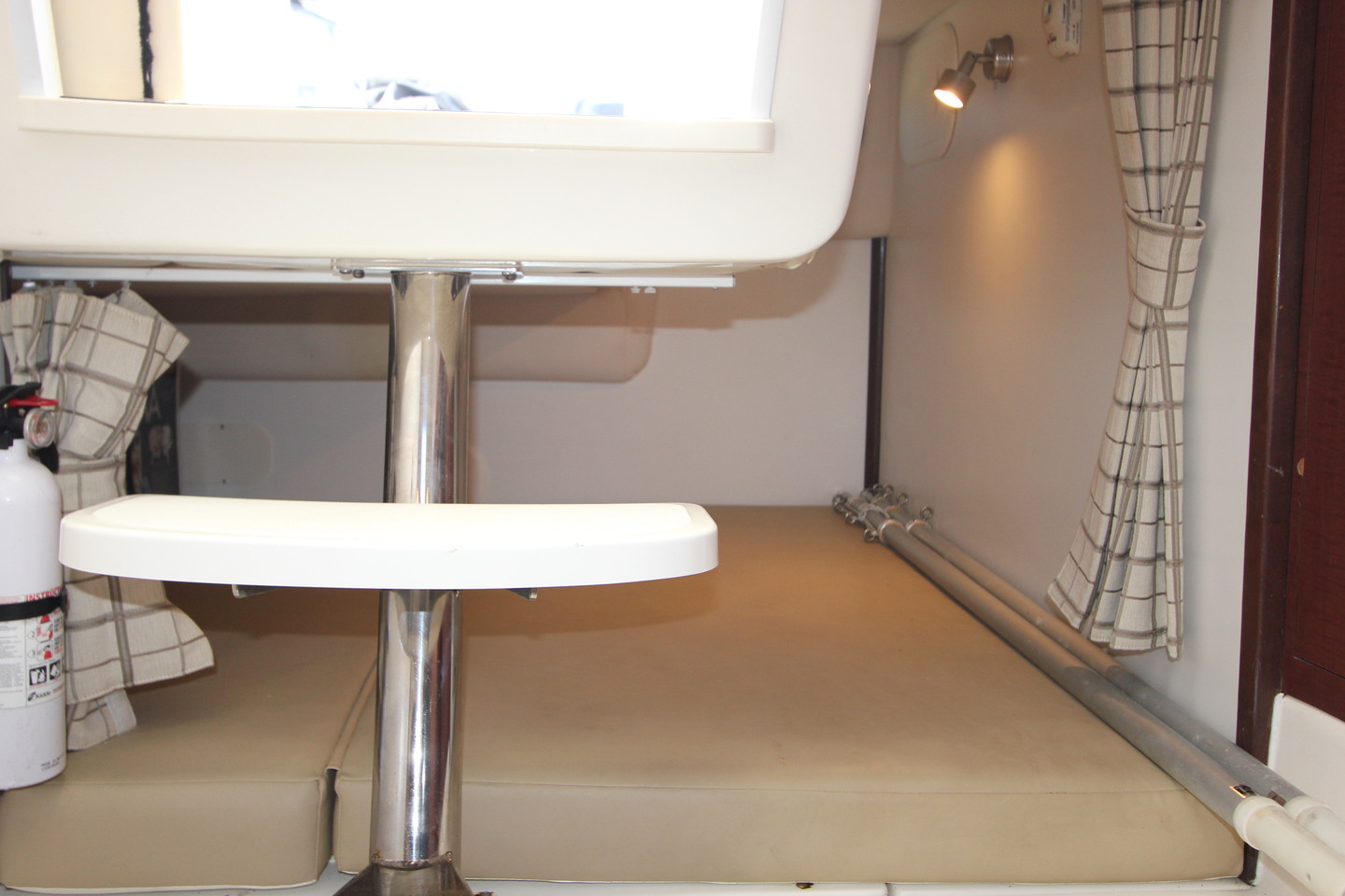 2011 Boston Whaler 305 Conquest image 28