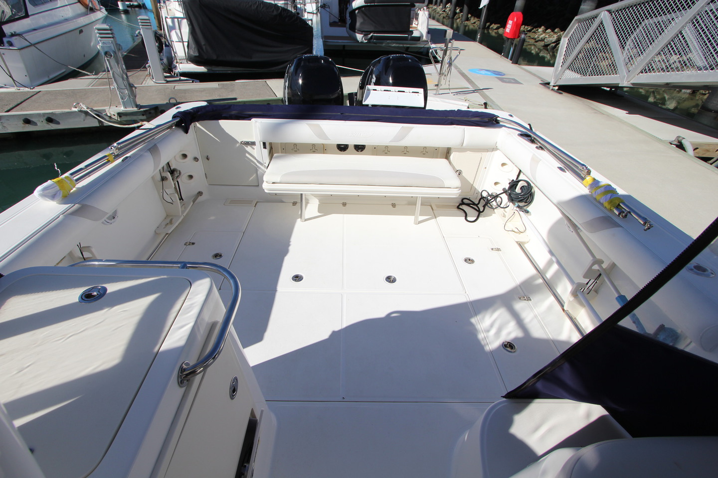 2011 Boston Whaler 305 Conquest image 15