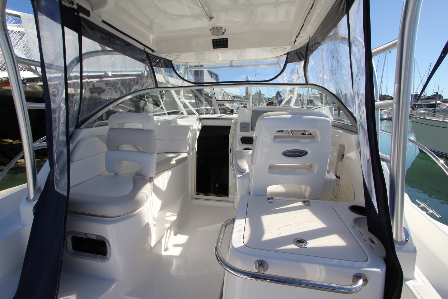 2011 Boston Whaler 305 Conquest image 12