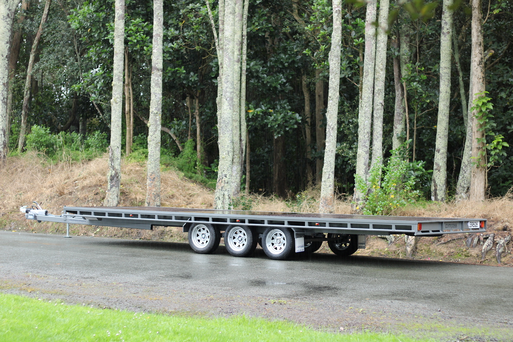 Flat Deck Tri-axle 7200 x 2200mm (24'x7') image 2