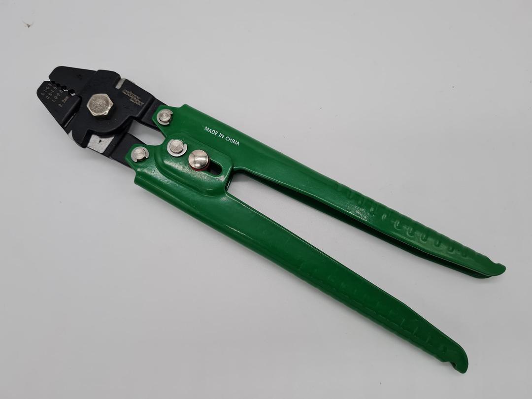 Buy Hand Crimpers online at www.decoro.co.nz