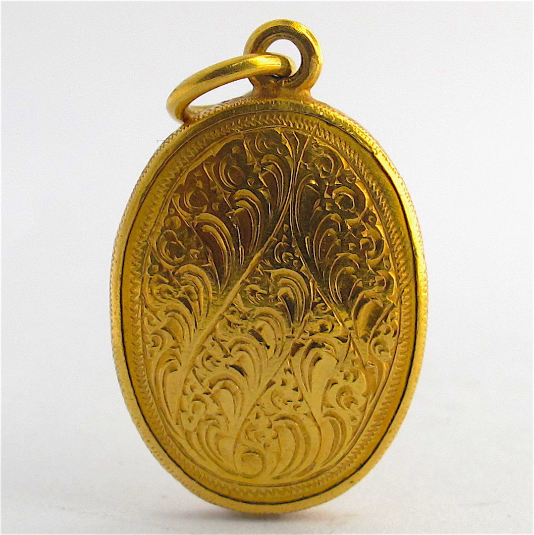 18ct yellow gold Indian enamelled charm image 1
