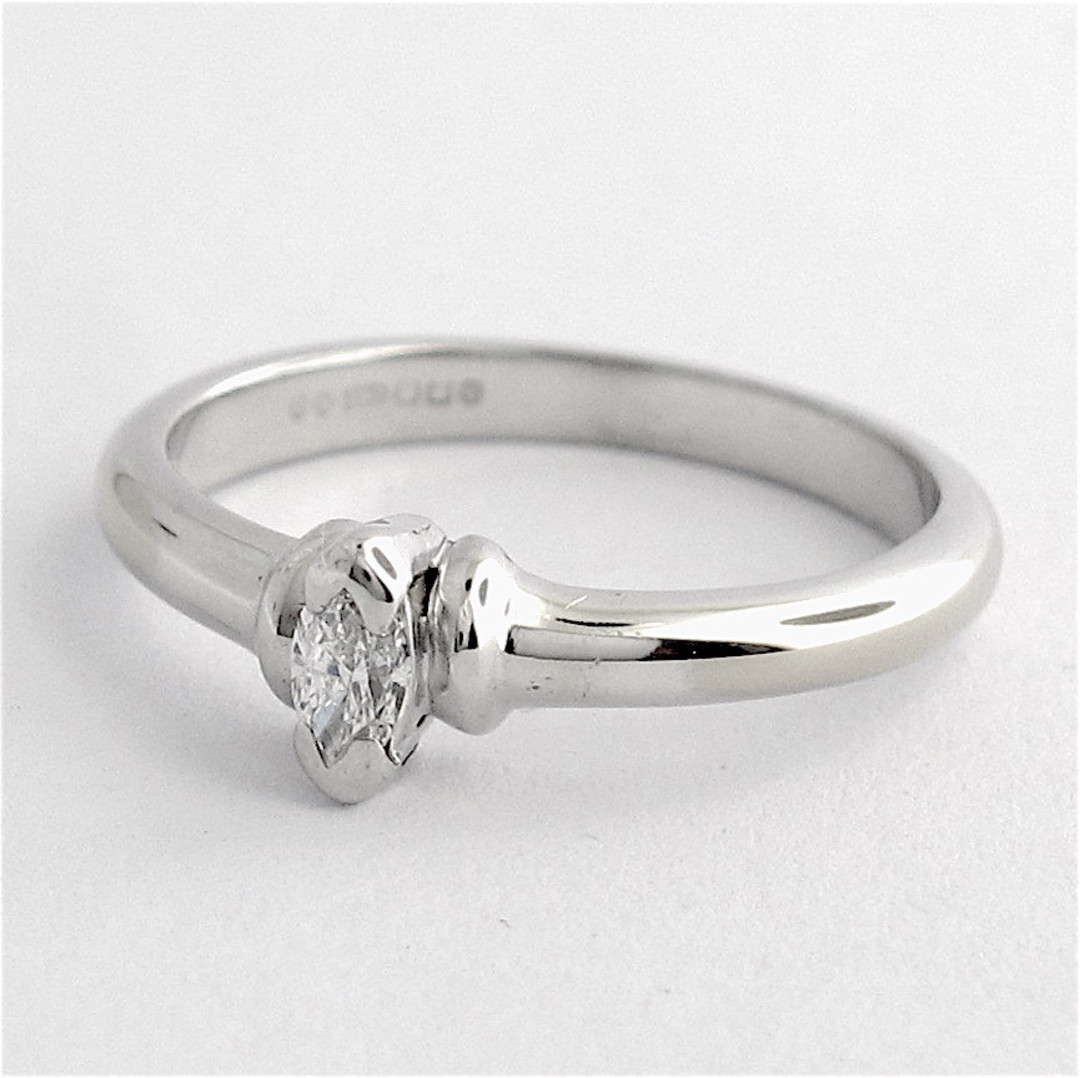 18ct white gold diamond solitaire ring image 0