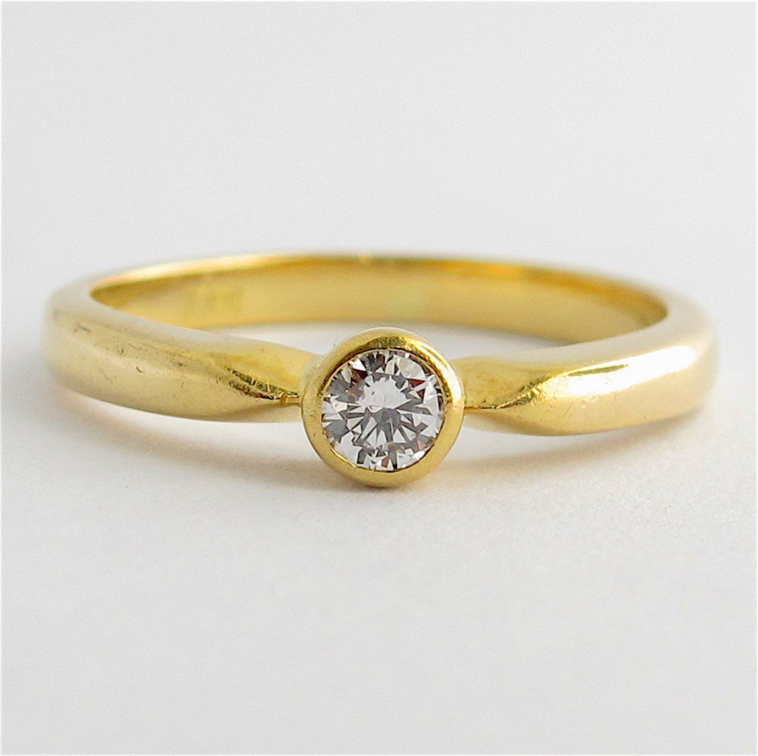 18ct yellow gold diamond solitaire ring image 0