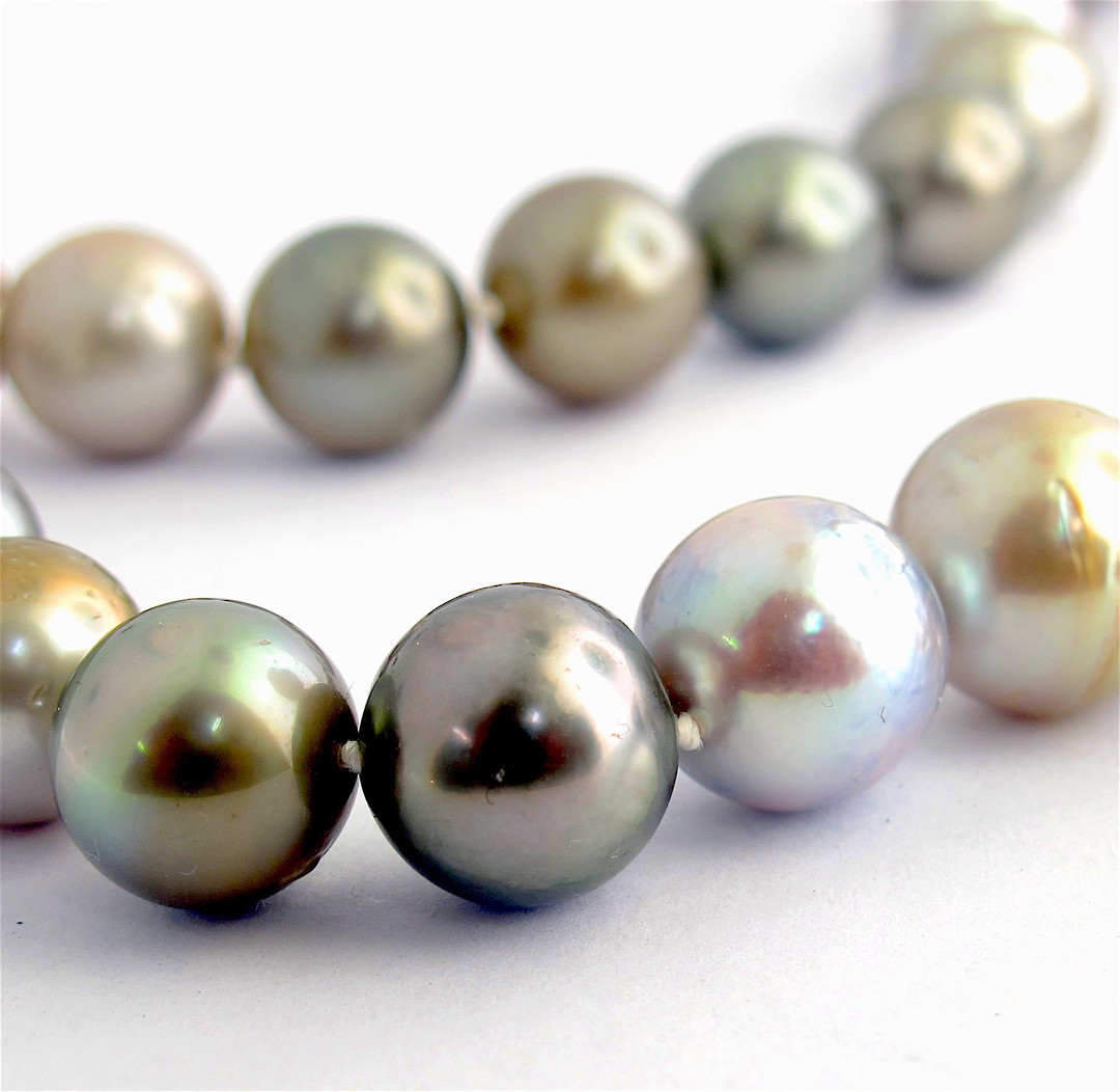 Graduated South Sea black cultured pearl necklace image 2