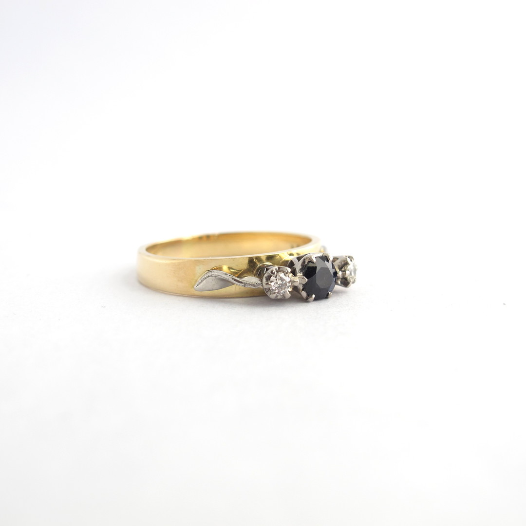 18ct yellow & white gold sapphire and diamond 3 stone ring image 1
