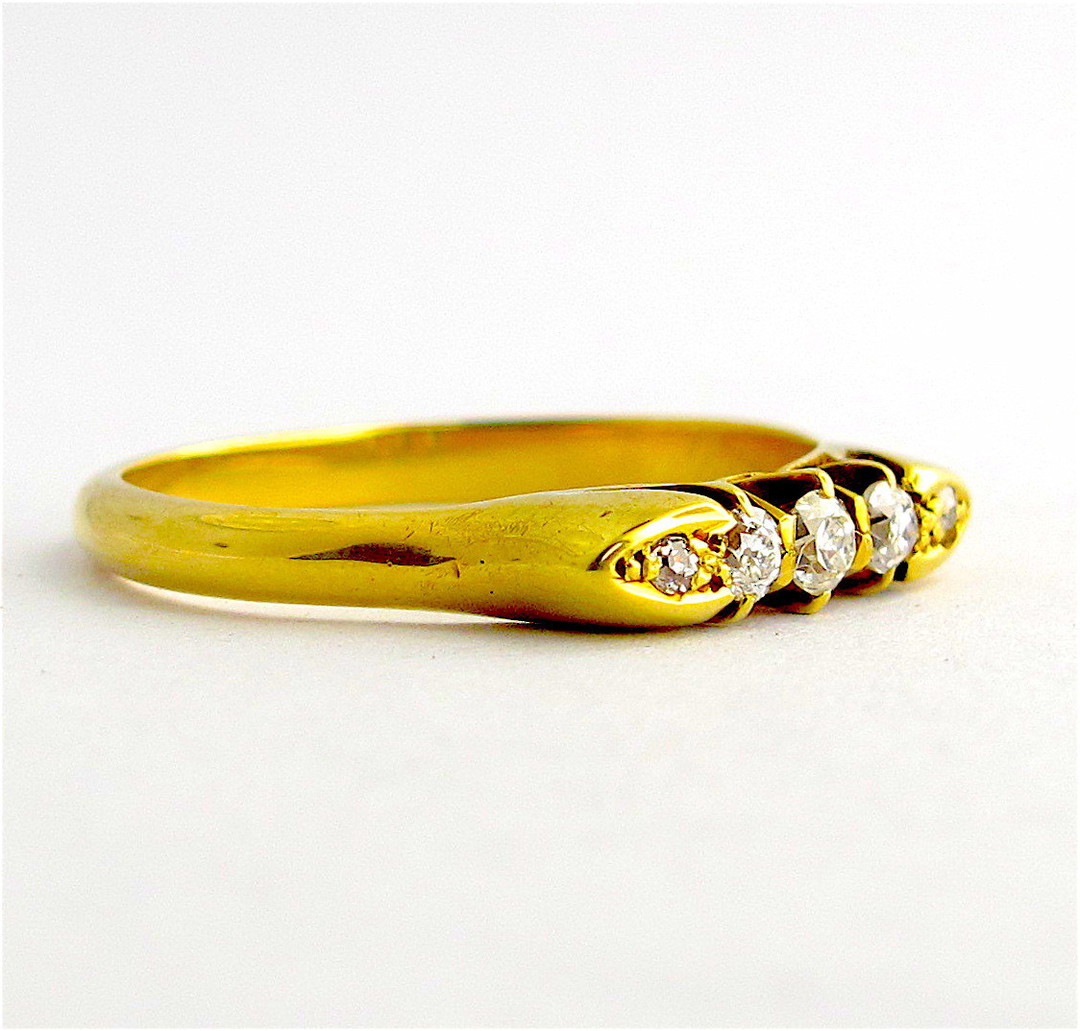 18ct yellow gold antique diamond set ring image 1