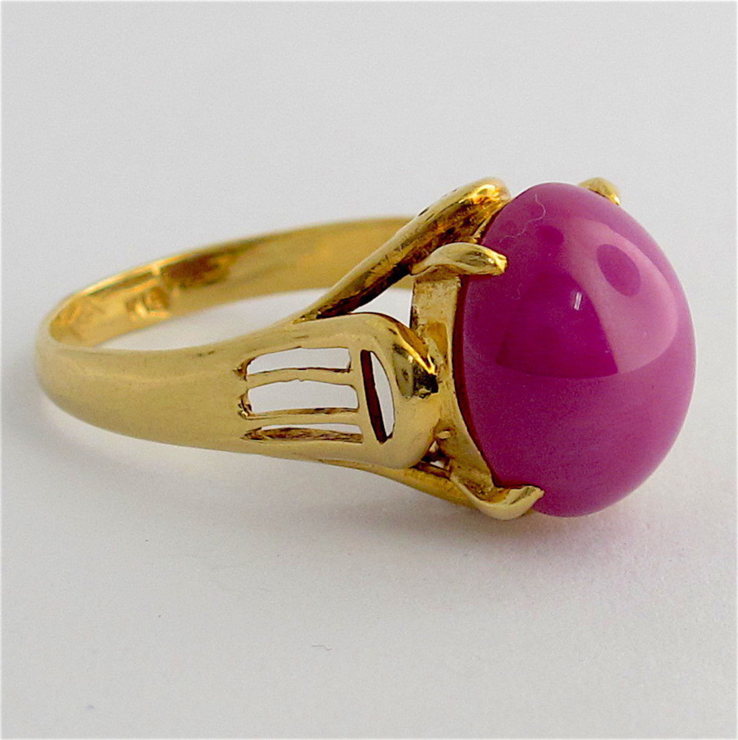 18ct yellow gold and synthetic star ruby dress ring image 1