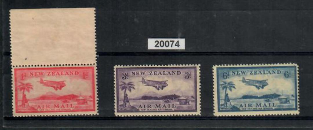 NEW ZEALAND 1935 set. Gum disturbance spoils what would otherwise be a UHM set. - 20074 - LHM image 0