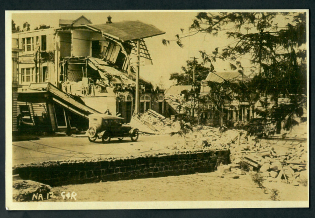 Photograph of Earthquke Damage Napier. - 47950 - Postcard image 0