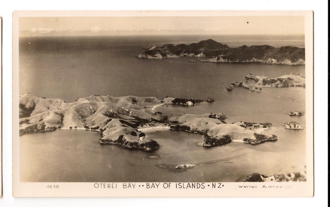 Real Photograph by Whites Aviation of Otehei Bay Bay of Islands. - 44812 - Postcard image 0
