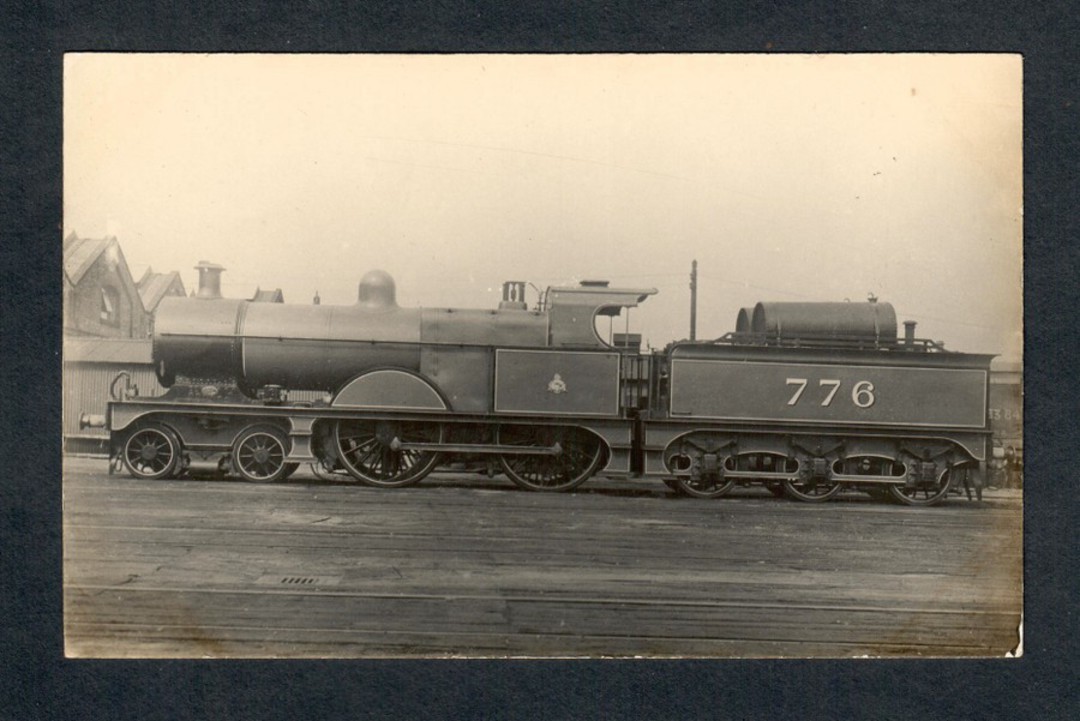 GREAT BRITAIN Real Photograph Locomotive Publishing Co 2048. - 40546 - Postcard image 0