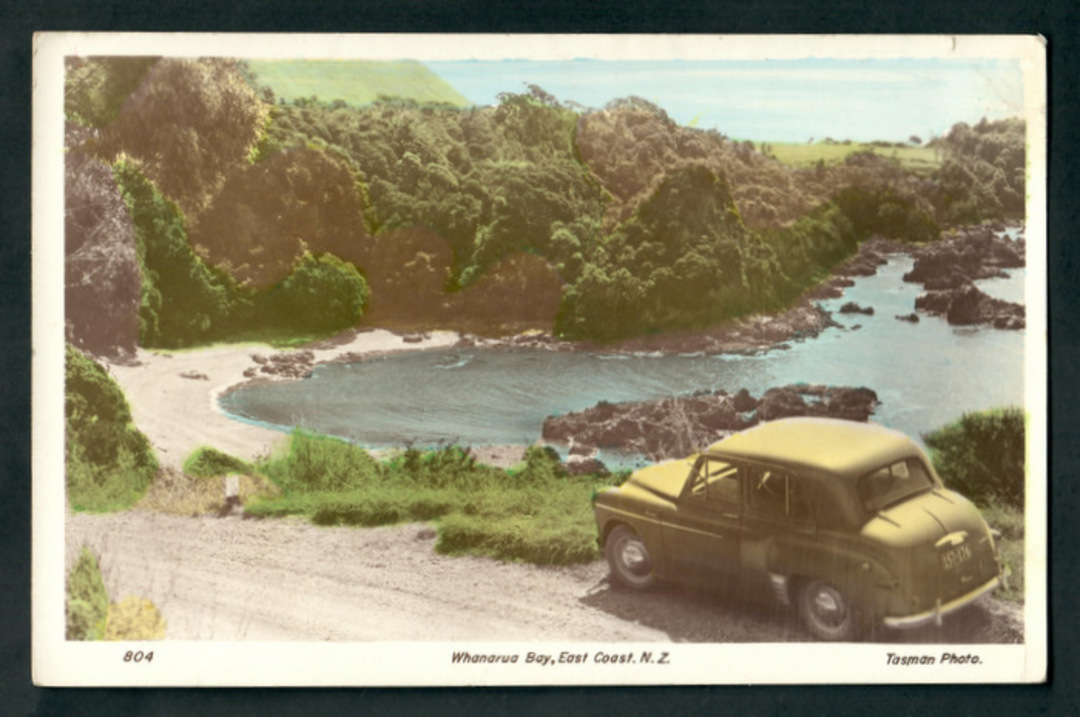 Coloured postcard Tasman Photos of Whanarua Bay. Supurb Hillman Minx. - 48228 - Postcard image 0