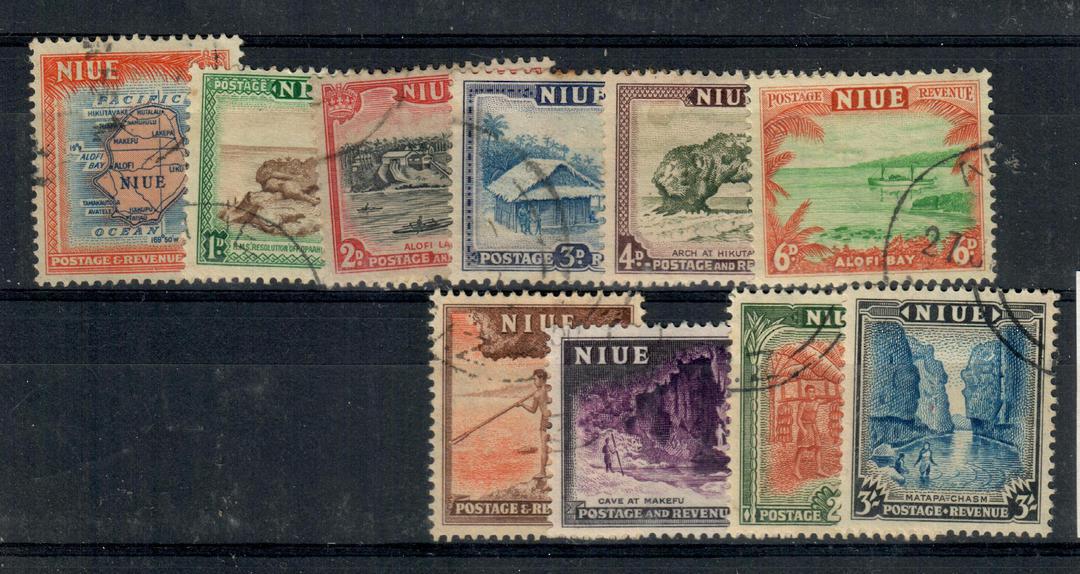NIUE 1950 Definitive Set of 10. Scott 94-103 $US 6.40. - 21113 - FU image 0