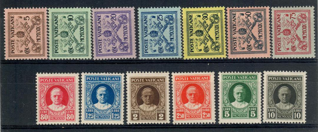 VATICAN CITY 1929 Definitives. Set of 13. - 21188 - Mint image 0