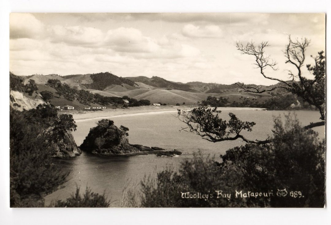 Real Photograph by Woolley of Woolley Bay Matapouri. - 44850 - image 0