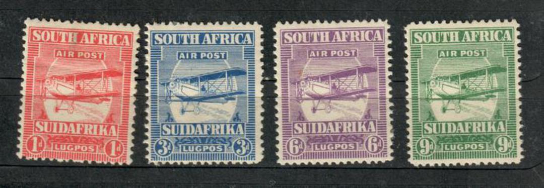SOUTH AFRICA 1925 Air 3d Ultramarine and 9d Green in superb very lightly hinged condition. - 20783 - LHM image 0
