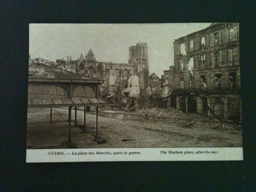 Postcards 6 of Reims showing damage to various Buildings from the War. - 40057 - Postcard image 0