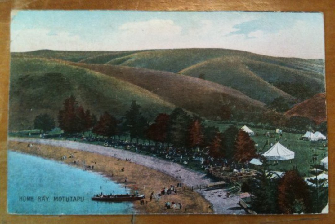 Coloured postcard of Home Bay Motutapu. - 45166 - Postcard image 0