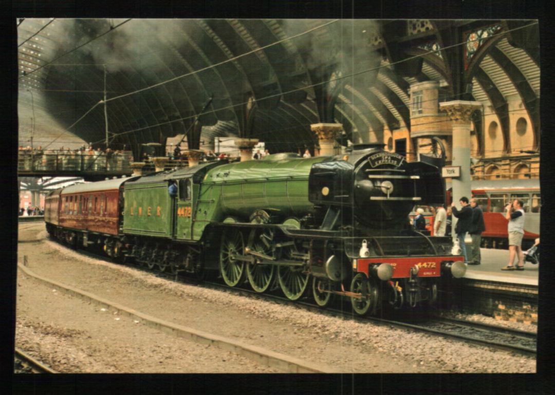 Modern Coloured Postcard of LNER 4-6-0 Class A3 Flying Scotsman. - 440017 - Postcard image 0