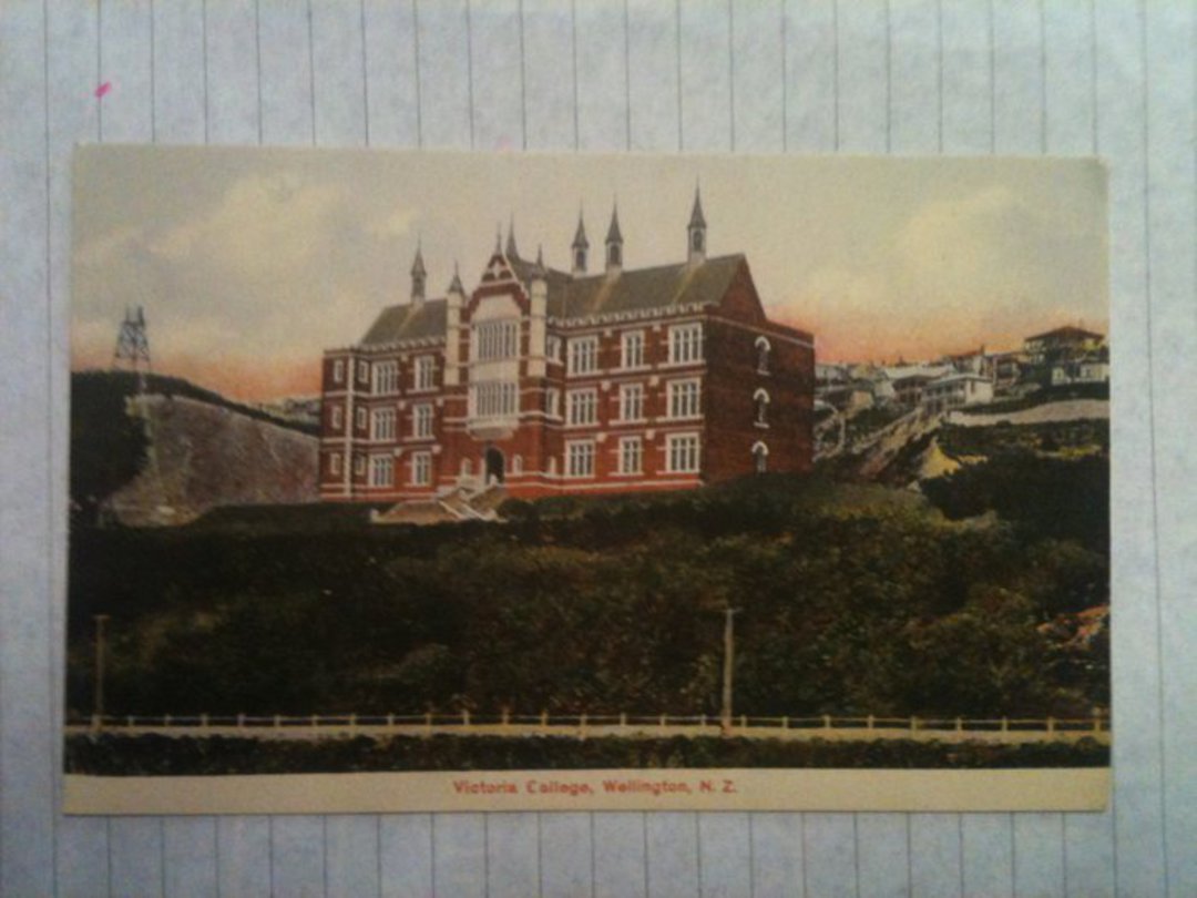 Coloured postcard of Victoria College Wellington. - 47659 - PcardFine image 0
