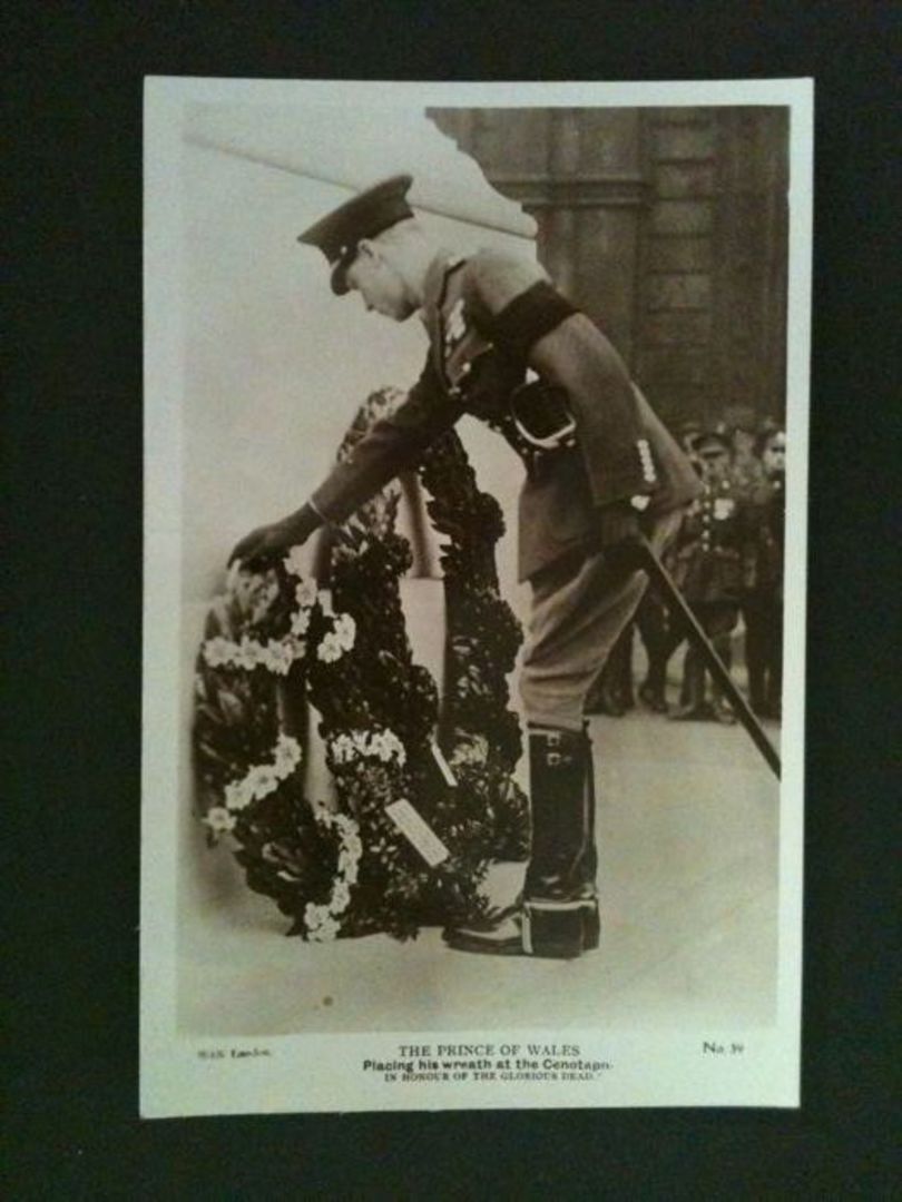 Real Photograph of the Prince of Wales placing his Wreath at the Cenotaph. - 40004 - Postcard image 0