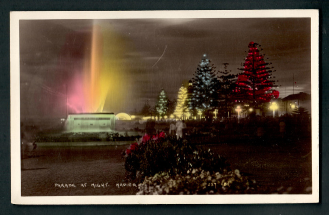 Coloured postcard of Marine Parade napier at night. - 47900 - Postcard image 0