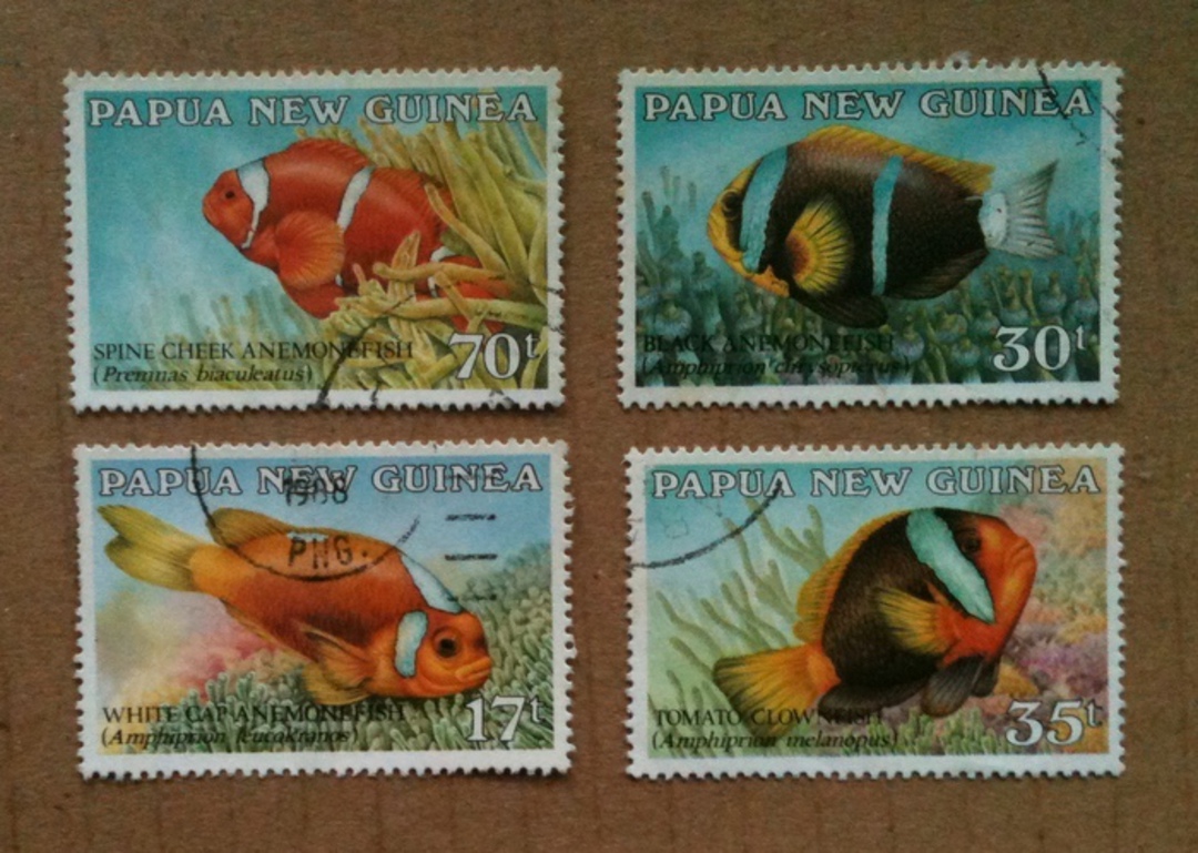 PAPUA NEW GUINEA 1987 Anemone Fish. Set of 4. - 74215 - FU image 0