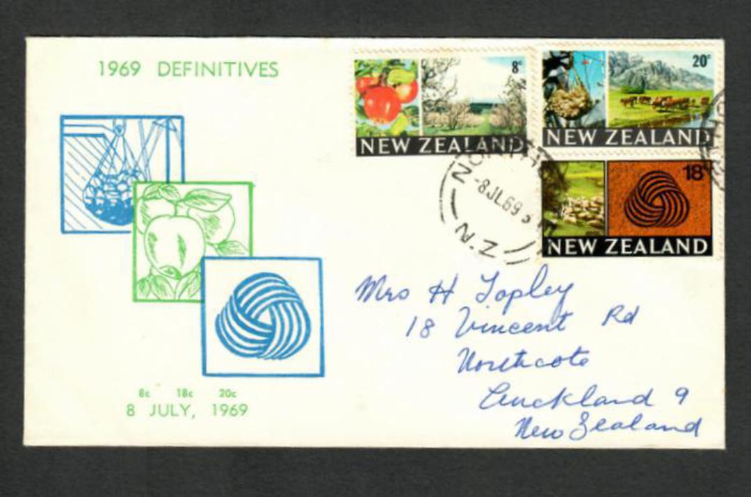 NEW ZEALAND 1969 Definitives issued on 8//1969. Set of 3 on illustrated first day cover. - 35862 - FDC image 0