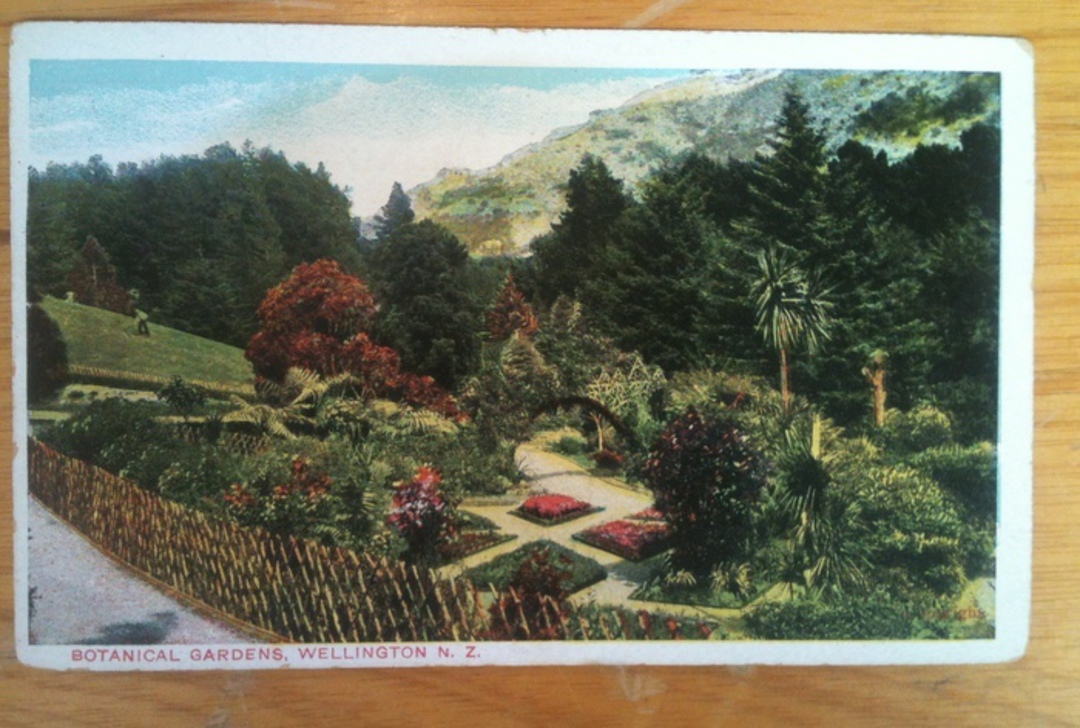 Coloured postcard of Botanical Gardens Wellington. - 47332 - Postcard image 0