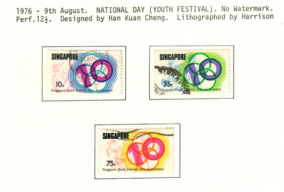 SINGAPORE 1976 10th Anniversary of the Singapore Youth Festival. Set of 3. - 59505 - VFU image 0