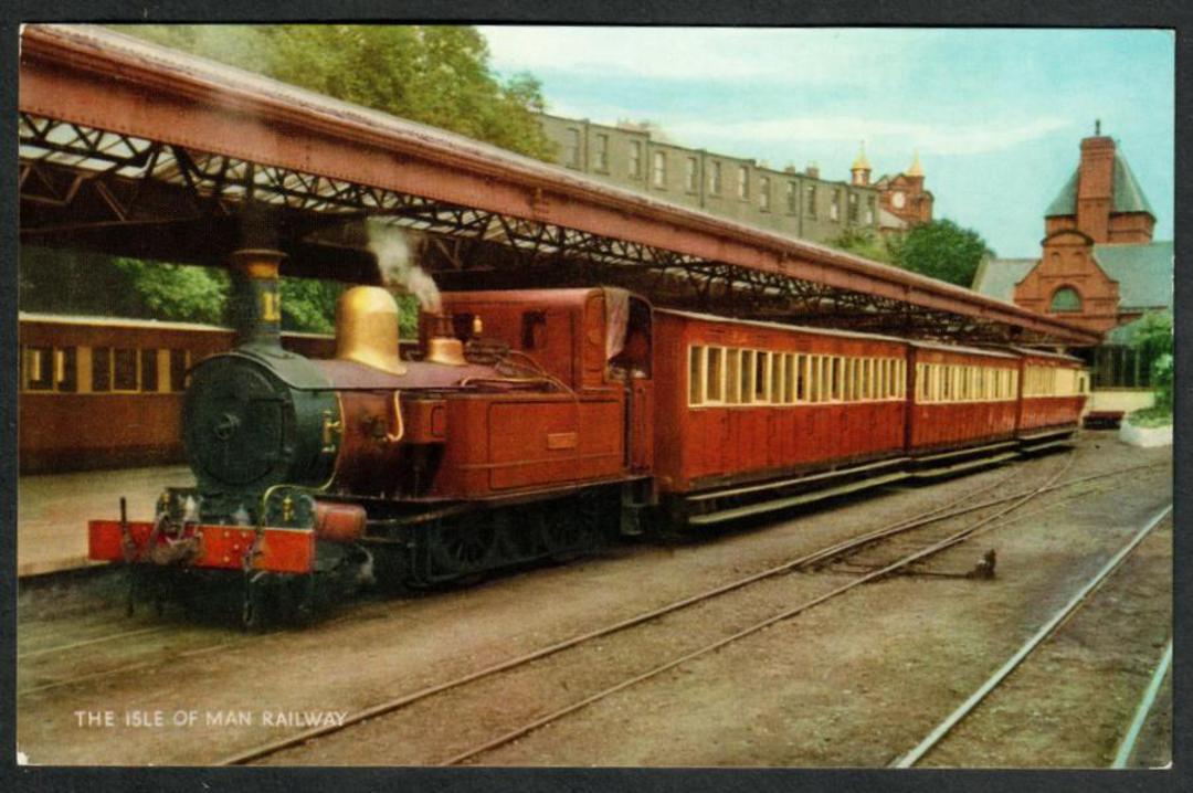 ISLE OF MAN Steam Train at Station. Coloured Postcard. - 240554 - Postcard image 0