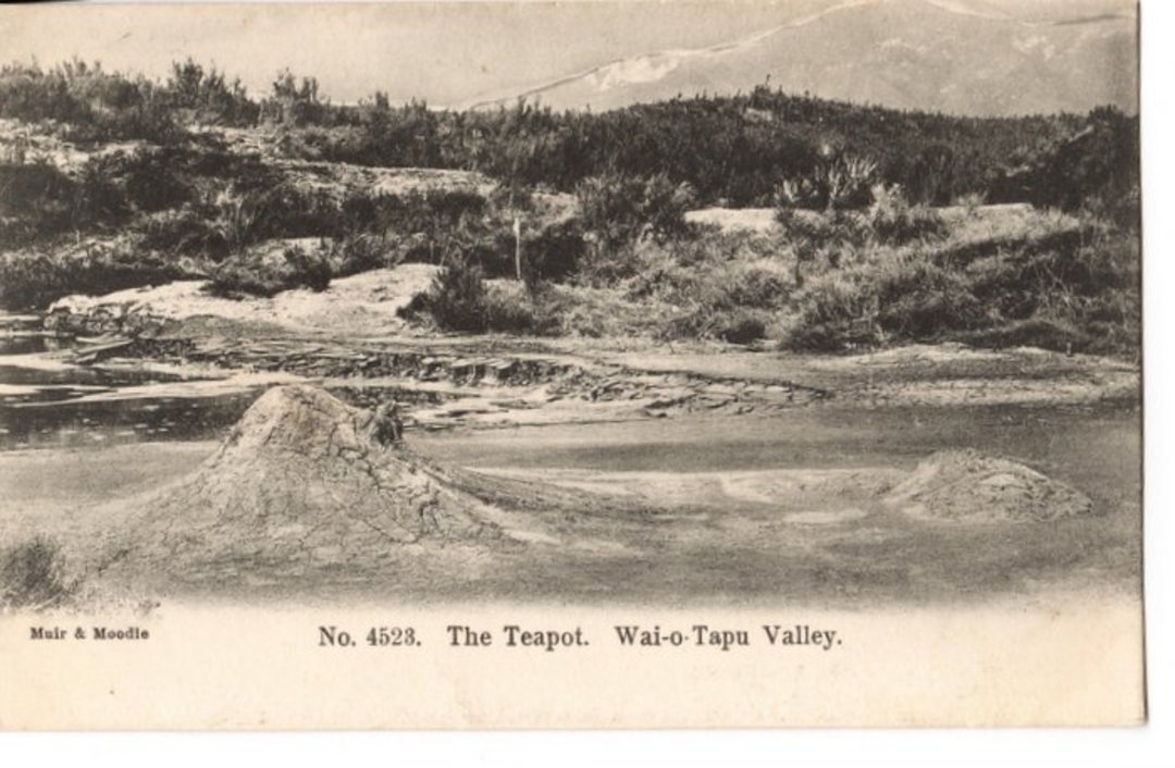 Early Undivided Postcard of by Muir & Moodie of the Teapot Waiotapu. - 46133 - Postcard image 0
