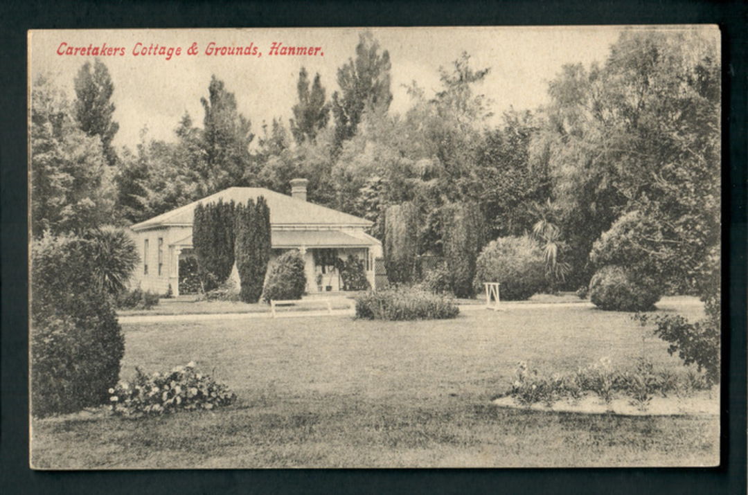 Postcard of of Caretakers Cottage and Grounds Hamner. - 48251 - Postcard image 0
