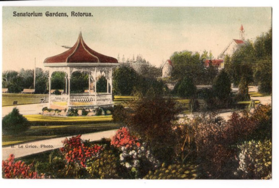 Coloured postcard of Sanatorium Gardens Rotorua. - 245917 - Postcard image 0