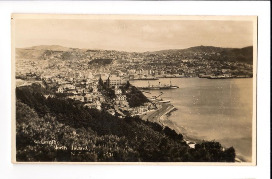 Real Photograph of Wellington. - 47691 - Postcard image 0