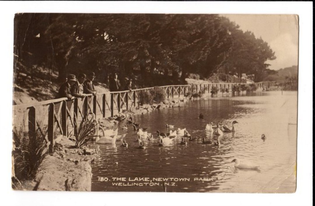 Real Photograph of The Lake Newtown Park. Crease. Early Tanner card. - 47496 - Postcard image 0