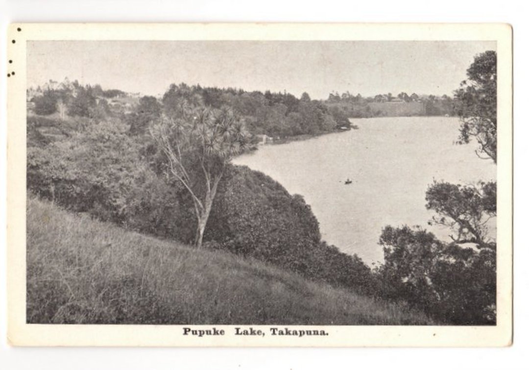Postcard of Lake Pupuke Takapuna. - 45066 - Postcard image 0