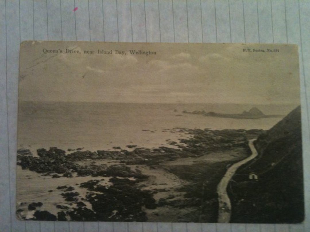 Postcard of Queens Drive Island Bay Wellington. - 47670 - Postcard image 0