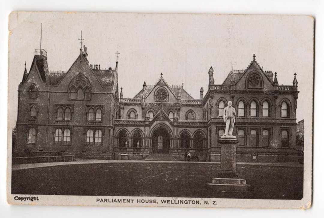 Postcard of Parliament House Wellington. - 47738 - Postcard image 0