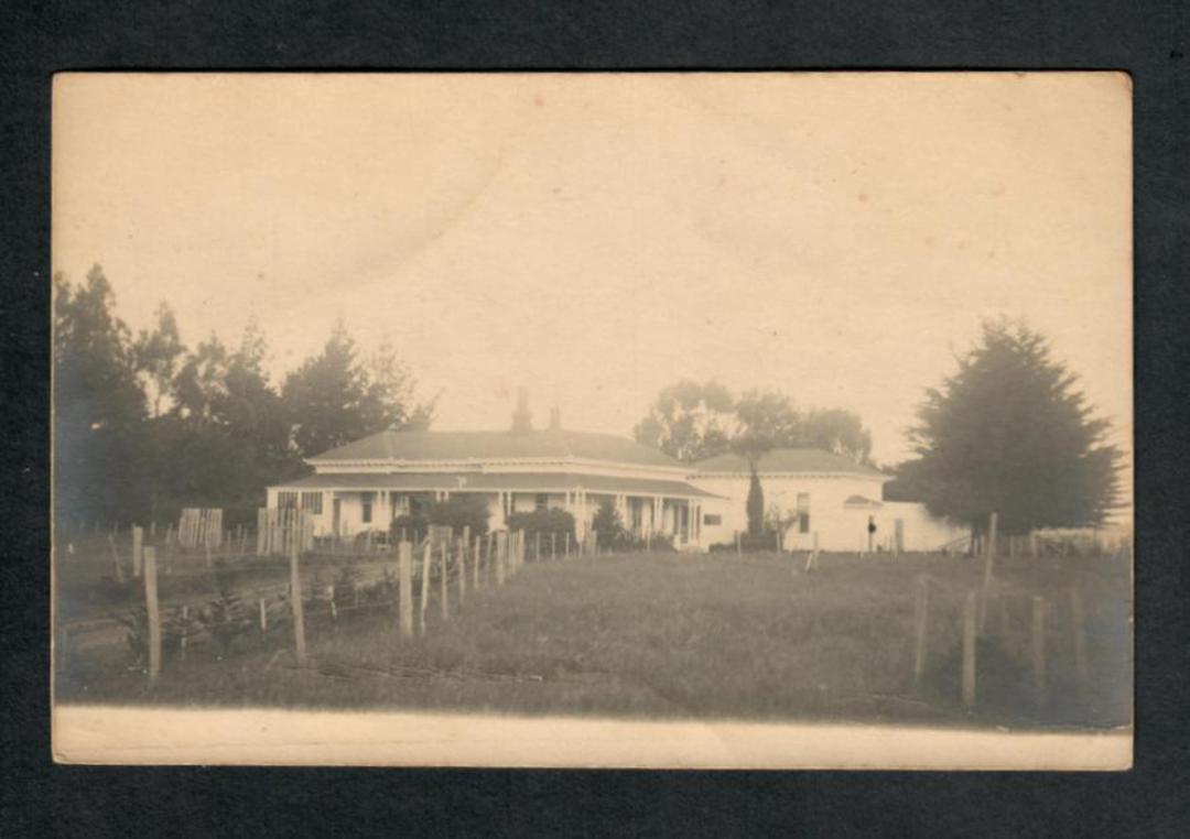 NEW ZEALAND Early farmhouse. Substantial. Postcard. - 249780 - Postcard image 0