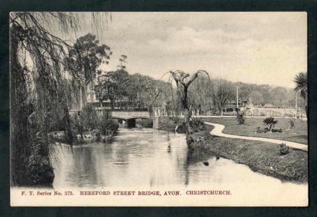 Early Undivided Postcard of Hereford Street Bridge Christchurch. - 248336 - Postcard image 0